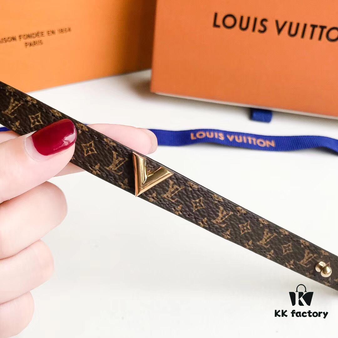 Top-Grade LV Genuine Lambskin Pyramid Bracelet [Happy] Authentic Purchase, Small Size - 18cm Length - Size 17, Adjustable to Size 16 (Classic Monogram), Original Material, Comparable to Boutique Quality, Genuine Lambskin, Hardware Electroplated 18K on 316 Steel