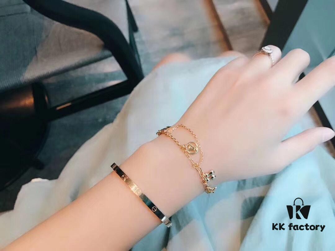 Trendy LV Irregular Flower Bracelet in Rose Gold, Thick Gold Plating, Elegant and Stylish, Adjustable Length