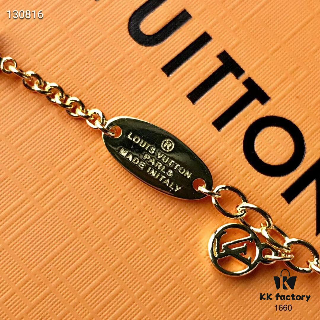 Trendy LV Irregular Flower Bracelet in Rose Gold, Thick Gold Plating, Elegant and Stylish, Adjustable Length