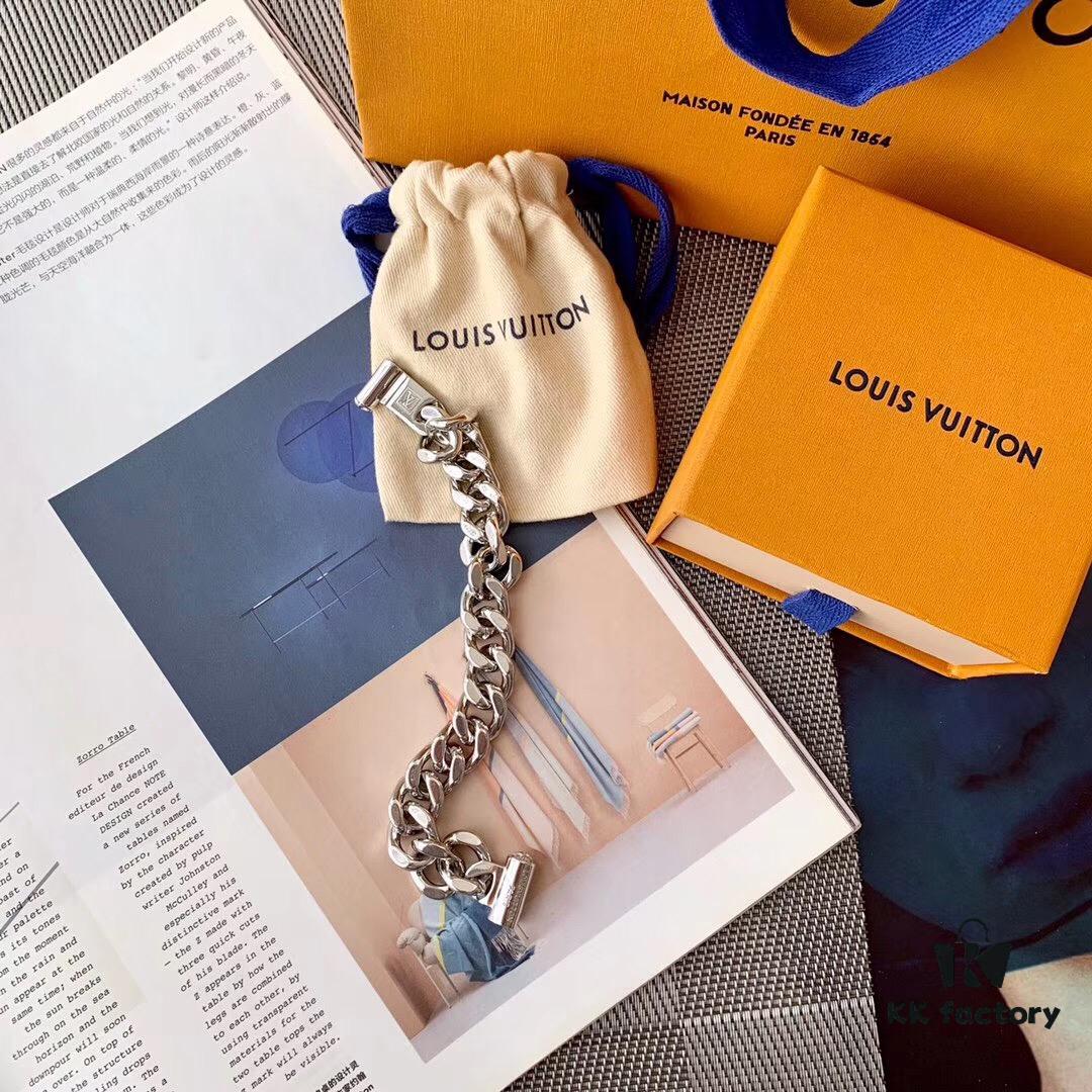 LV CHAIN LINKS Men's Thick Bracelet 2019 Spring and Summer Collection Showcasing Virgil Abloh's Mastery in Jewelry Design