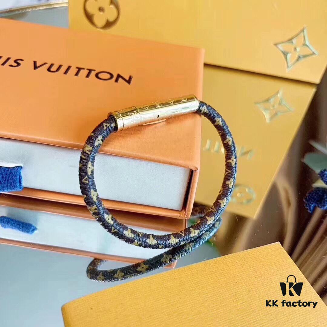 Luxury Level LV Monogram Leather Magnetic Clasp Bracelet, Classic Pattern, Imported Genuine Leather with Refined Texture, Engraved Logo