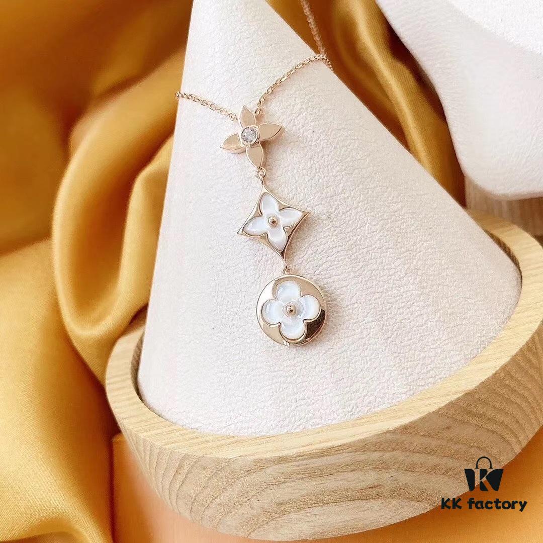 LV Three-Flower Four-Leaf Clover Necklace ✨ Sterling Silver with Thick Gold Plating, Upgraded Craftsmanship, Inlaid with Natural White Mother-of-Pearl, Transparent Jelly-Like Texture