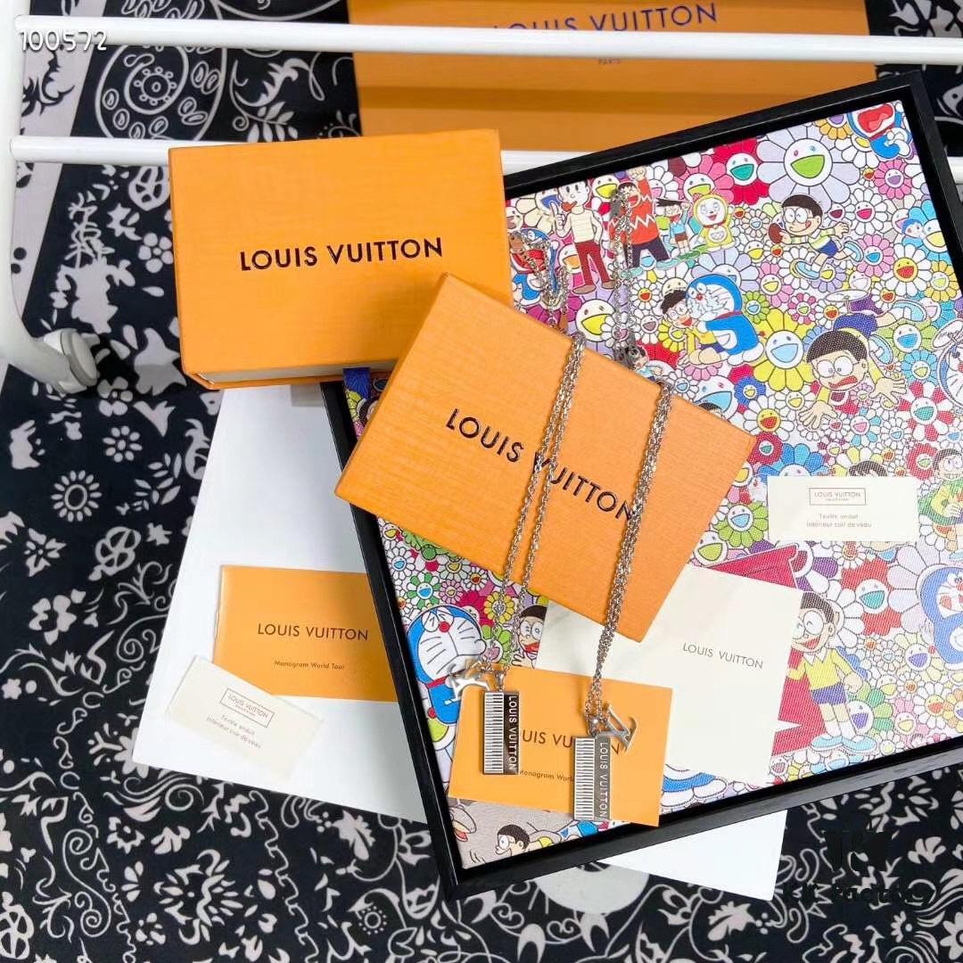 2020 Newest Louis Vuitton Sound Keyboard Piano Pendant Necklace Unisex Couple's Style with Gift Box Full Packaging