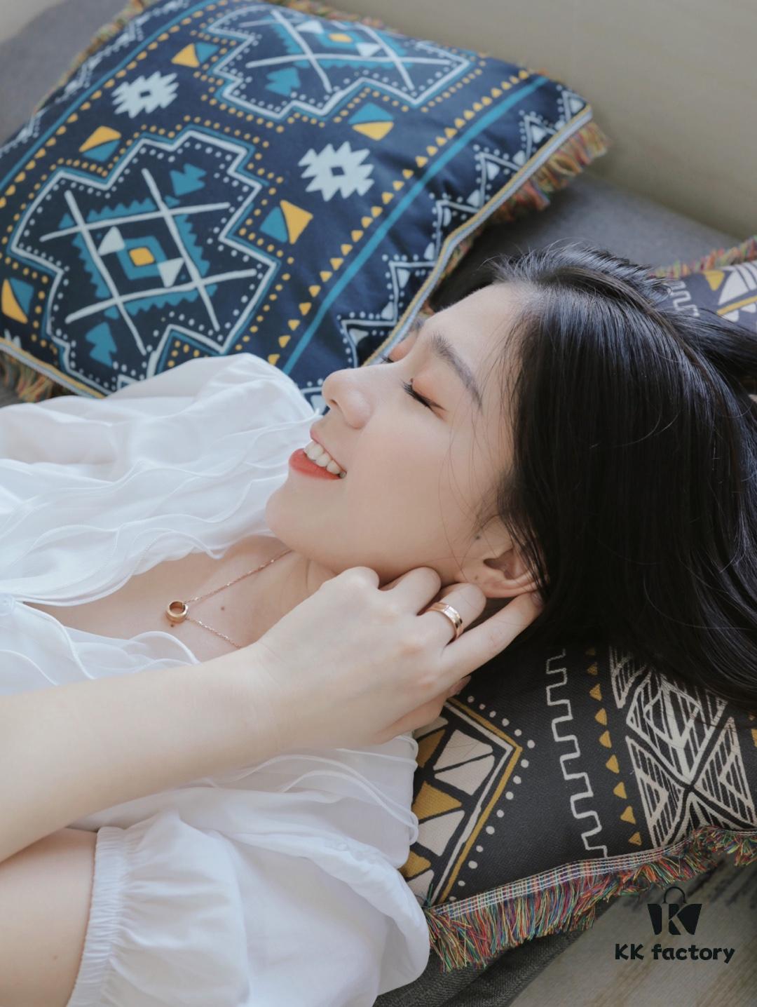 DW New Arrival Collarbone Chain! Oh my god, this is exactly what I wanted.