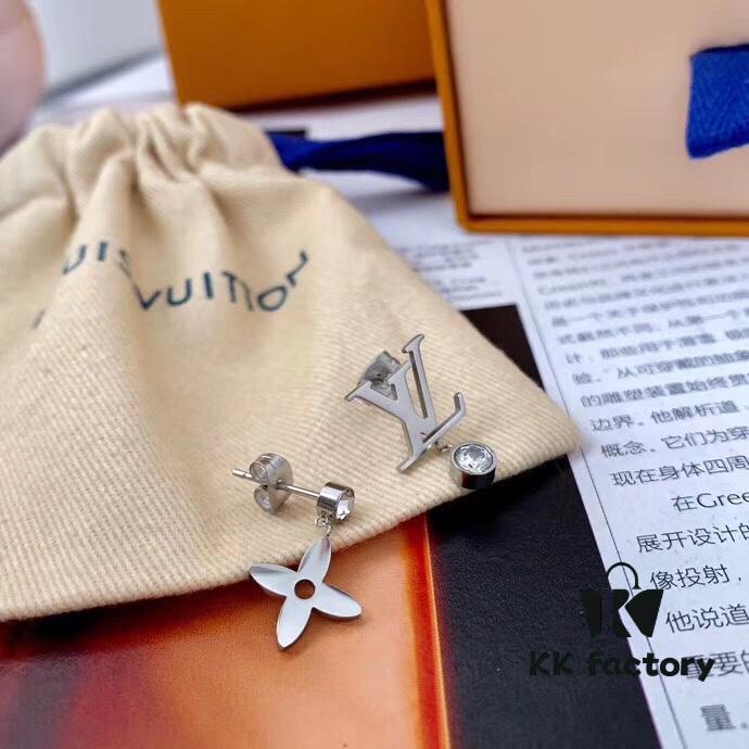 Exclusive Channel! Hot Sale! Zhong Chuxi Same Style Luhjia Newest Four-Leaf Flower Single Diamond Earrings, Silver