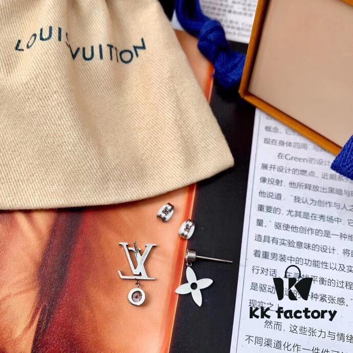 Exclusive Channel! Hot Sale! Zhong Chuxi Same Style Luhjia Newest Four-Leaf Flower Single Diamond Earrings, Silver