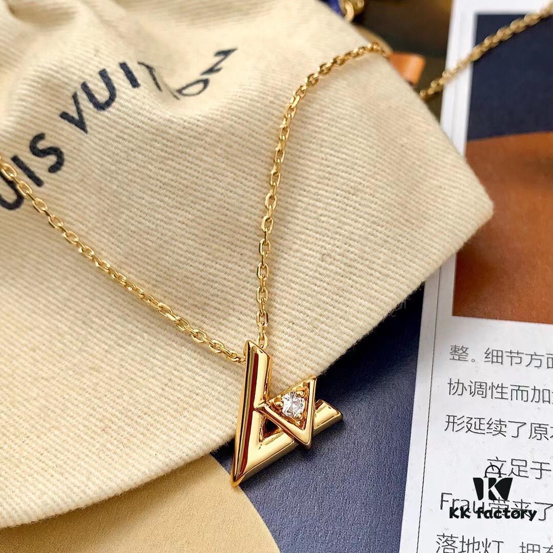 LV Volt Large V Letter Diamond-Paved Necklace, Electroplated 18K Gold