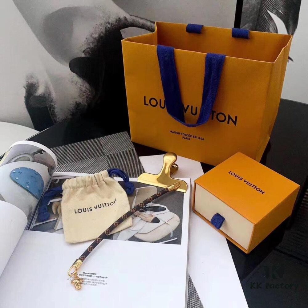 LV Latest VV Sunflower Pendant Leather Bracelet