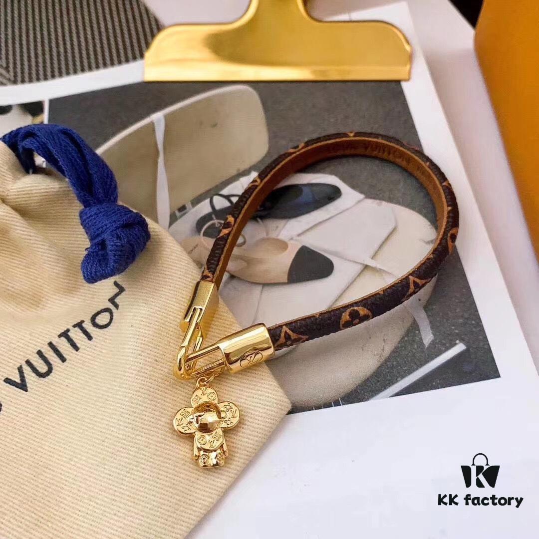 LV Latest VV Sunflower Pendant Leather Bracelet
