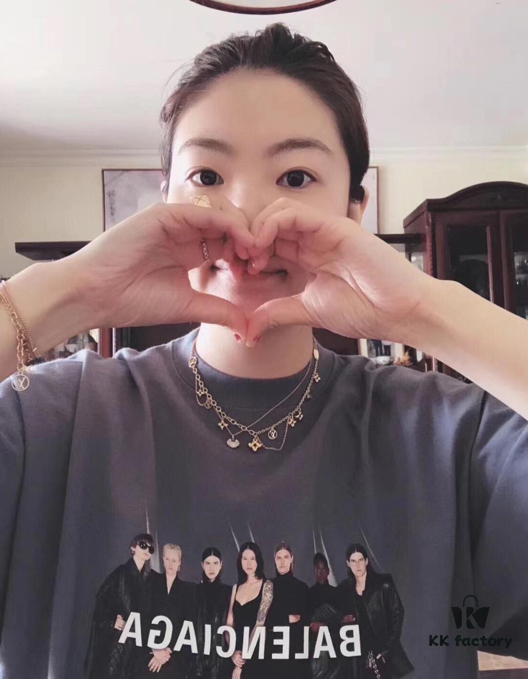 LV Monogram Necklace, consistently popular with meticulously refined accessories matching perfectly with authentic store versions, now beautifully crafted for stunning wear whether layered or worn alone