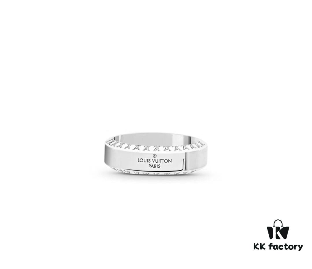 LV Louis Vuitton Letter Ring 💍 Exquisitely Designed, Elegant and Adorable with Delicate Sparkle