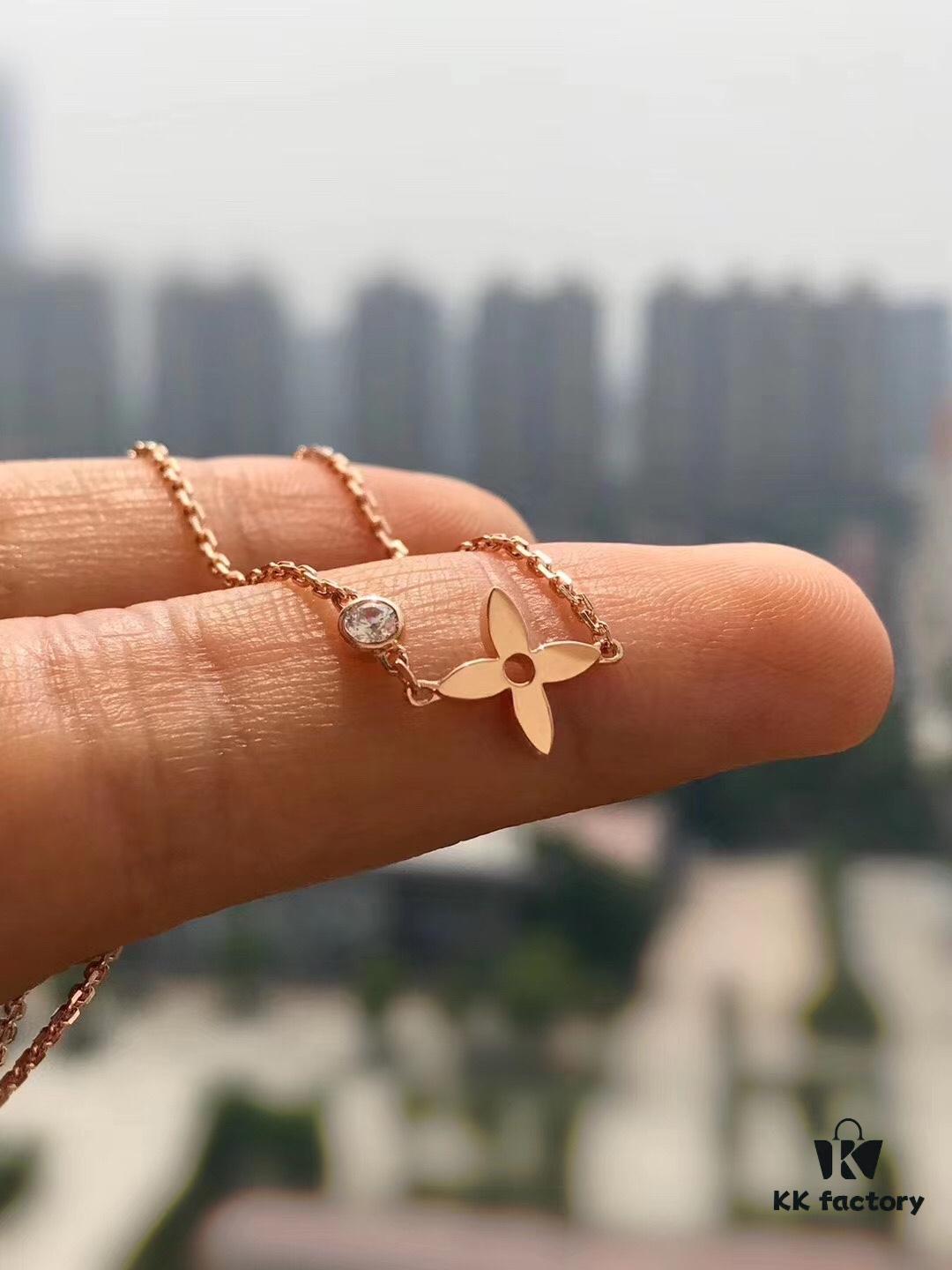 LV Idylle Blossom Single Flower Diamond Pendant Necklace, S925 Silver with 18K Gold Plating