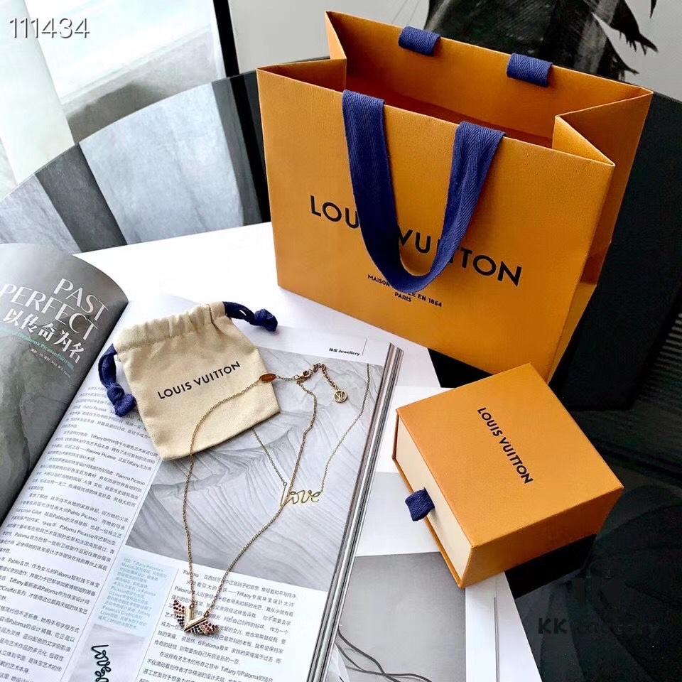 LV Latest Wing and V Letter Necklace Essential V California Dreaming Bracelet