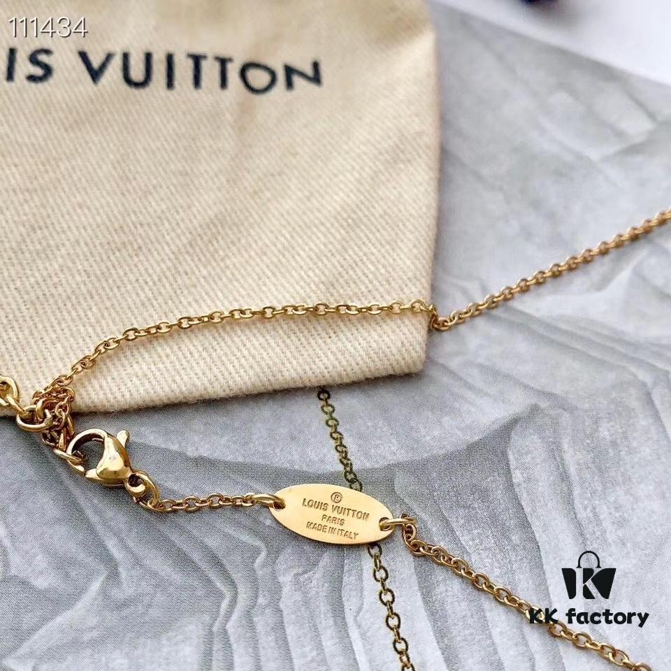 LV Latest Wing and V Letter Necklace Essential V California Dreaming Bracelet