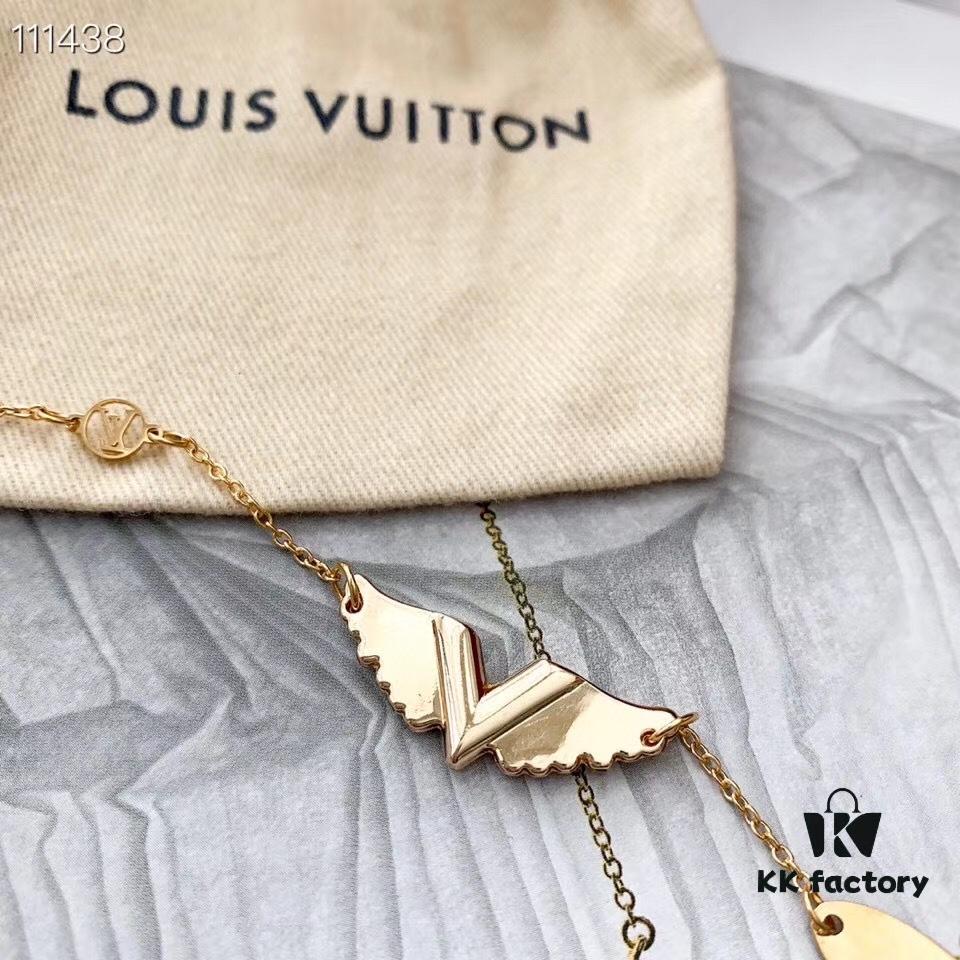 LV Latest Wing and V Letter Bracelet Essential V California Dreaming
