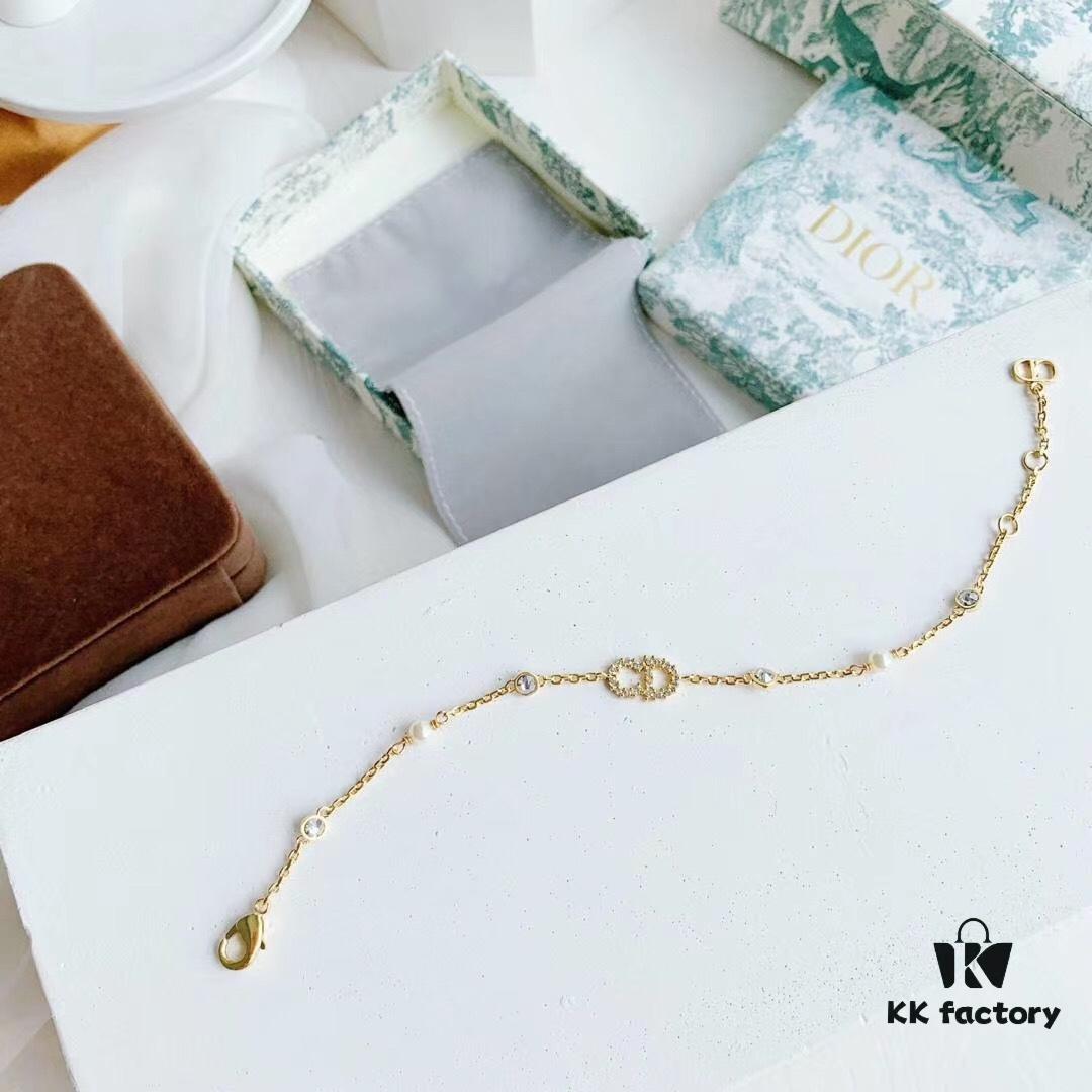 Exquisite Swarovski Crystal CD Bracelet