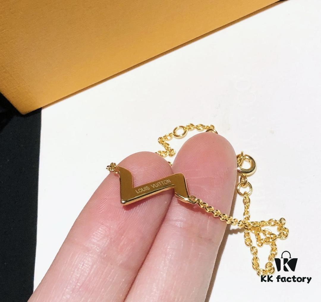Louis Vuitton LV Six-Flower Bracelet 2020 New Letter Z Style Set Series