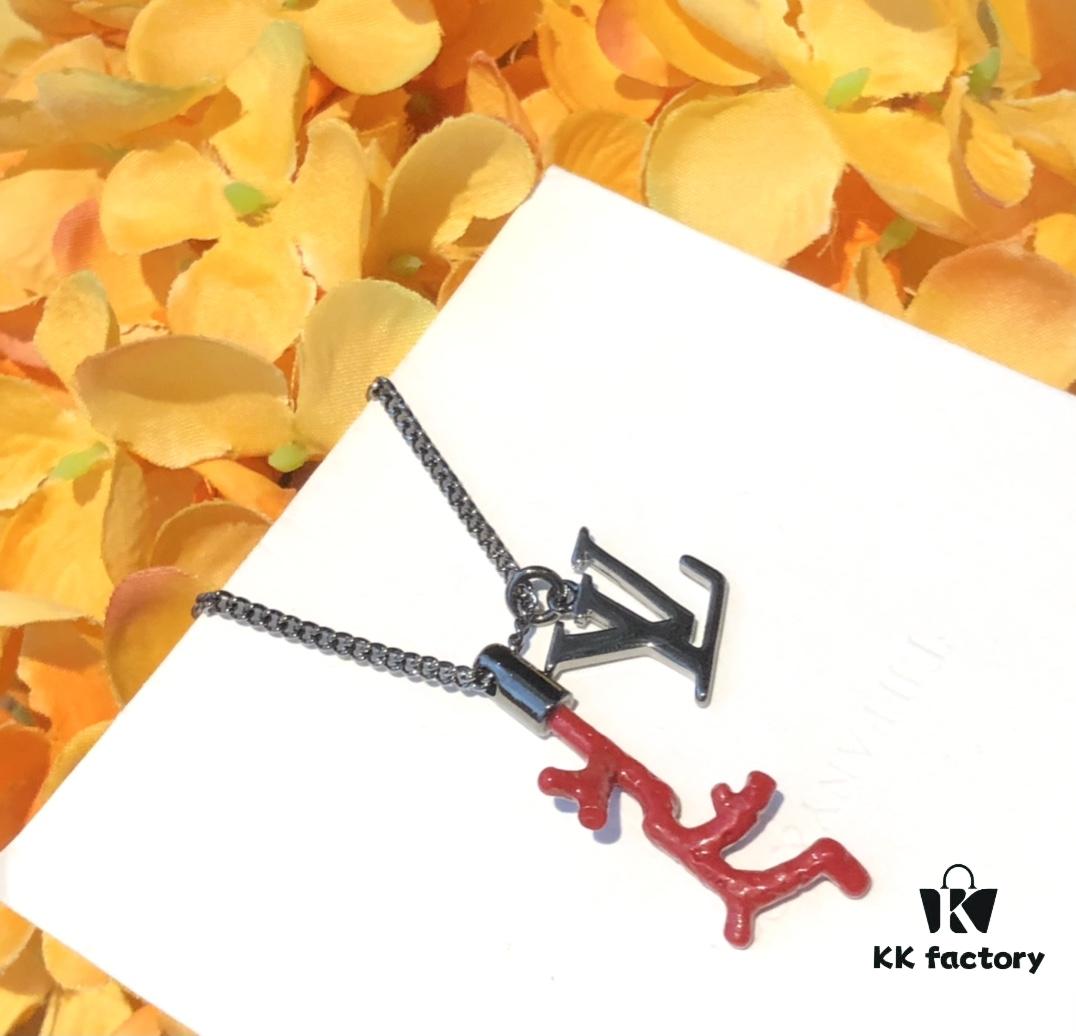 Louis Vuitton LV Pendant Necklace with Red Coral and Logo, Couples Style, One-to-One Craftsmanship