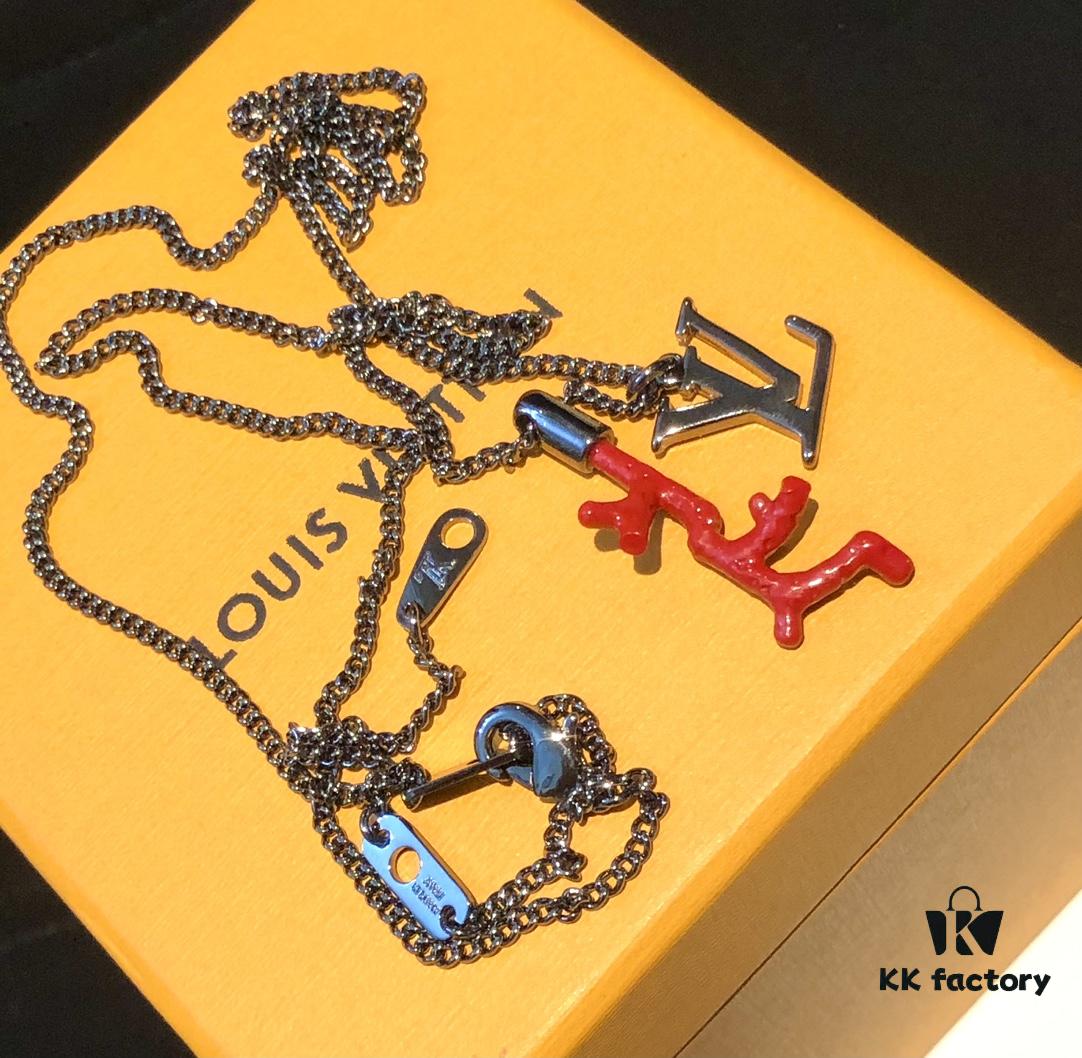 Louis Vuitton LV Pendant Necklace with Red Coral and Logo, Couples Style, One-to-One Craftsmanship