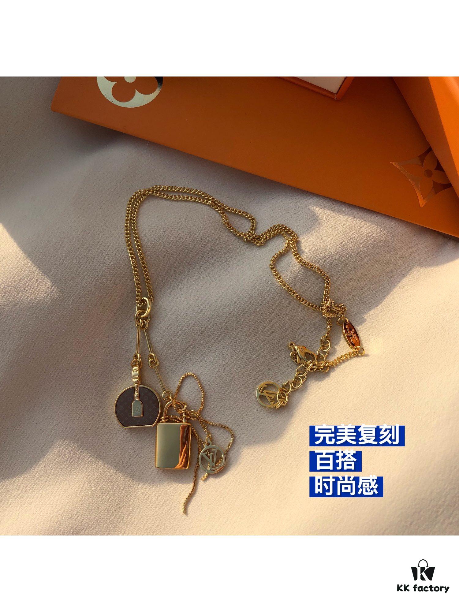 LV Ultra-Precise Replica Necklace, Stylish and Versatile, Matches Any Outfit