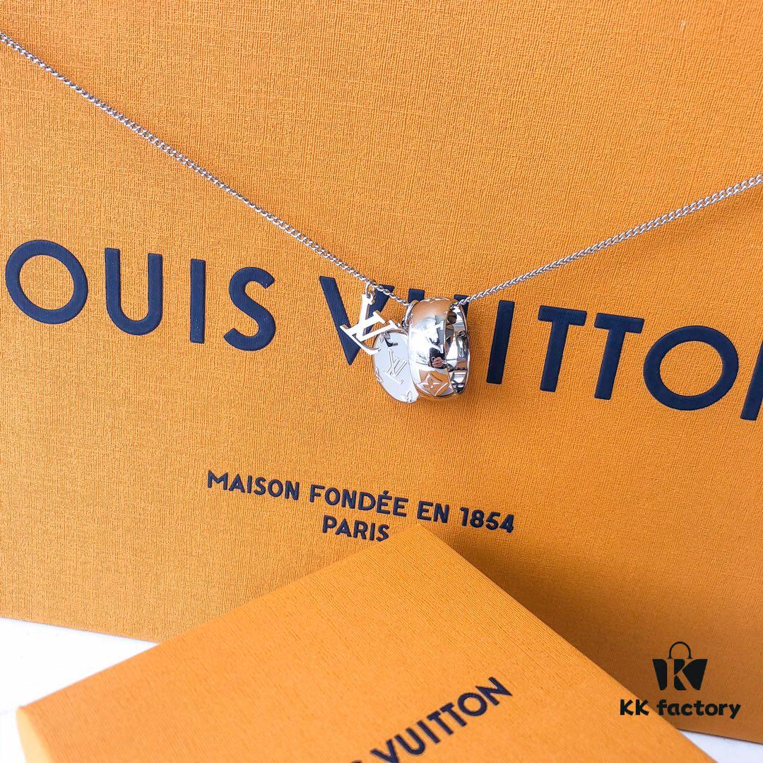 Exclusive In-Stock! Authentic Louis Vuitton New Monogram Pendant Necklace