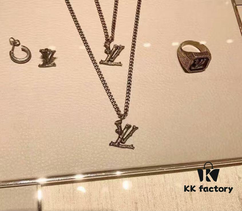Louis Vuitton LV Twig Branch Necklace – Trending Unisex Design, Inspired by Nature