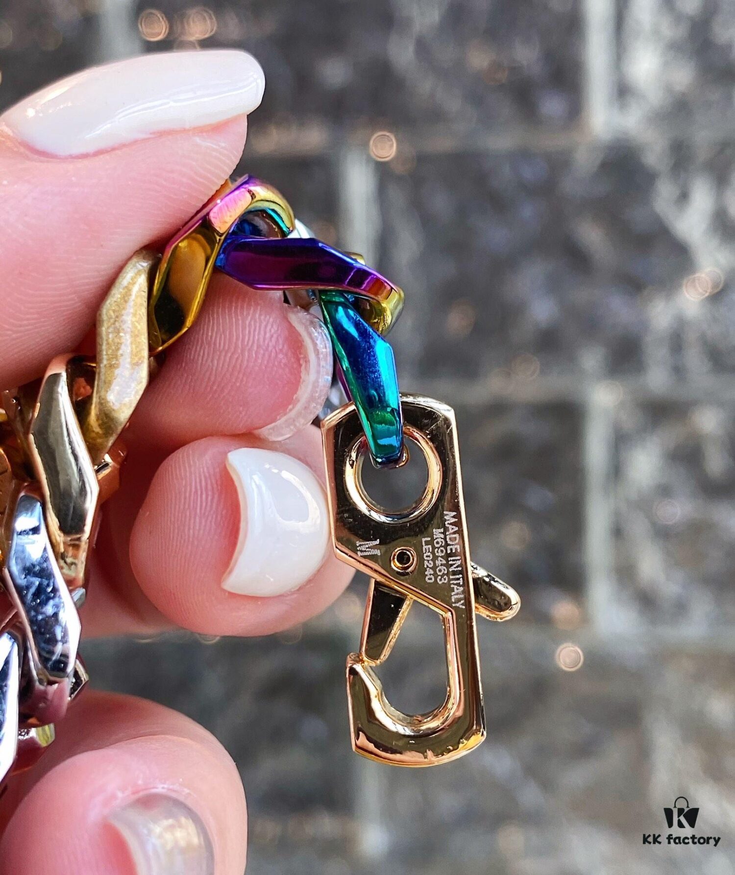 Lv New Cuban Bracelet, Very Novel Design in Candy Colors, Beautiful and Universally Flattering, Excellent Craftsmanship, Essentially Handmade, Perfect for Anyone, Adjustable up to 22 Inches