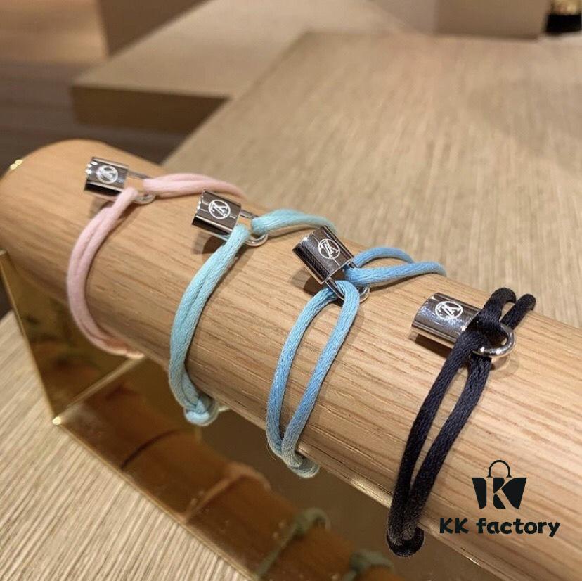 LV Charity Lock Bracelet Z+, ZP in Sterling Silver