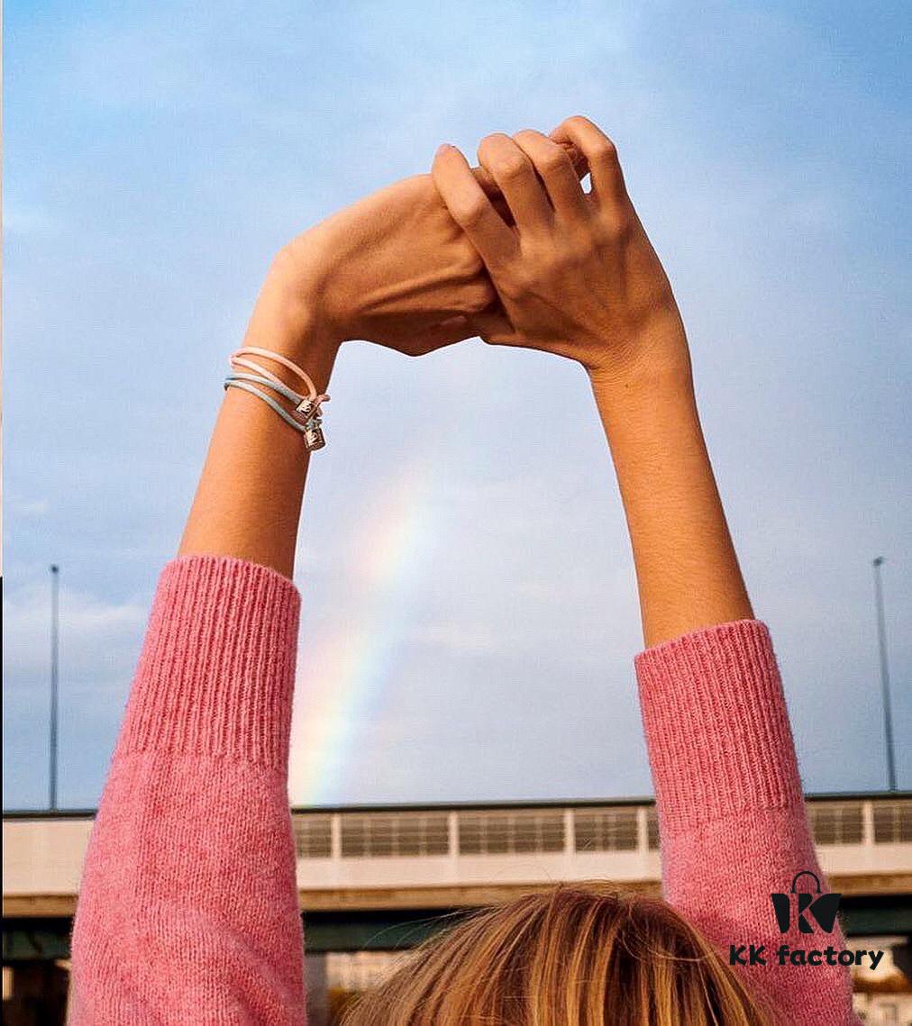 LV Charity Lock Bracelet Z+, ZP in Sterling Silver