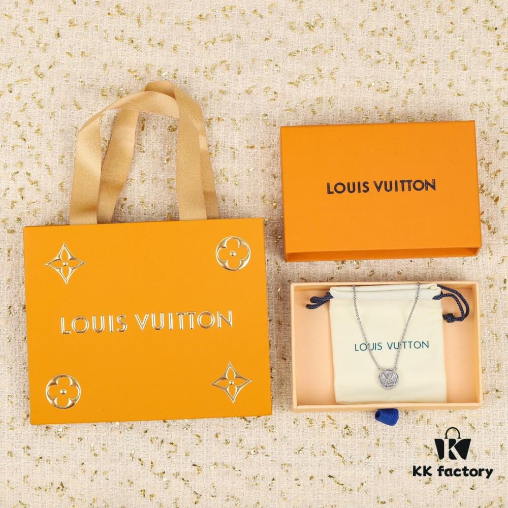 Lvjia Newest Necklace - ZP Brass with Swarovski Crystal, Stylish and Versatile