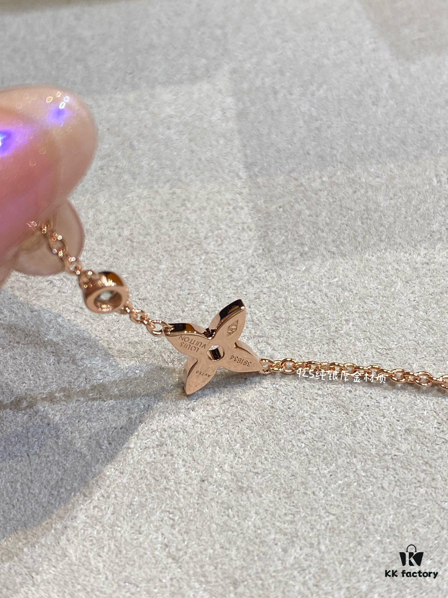 New Arrival LV Classic Monogram Single Diamond Mini Bracelet Idylle Blossom Series