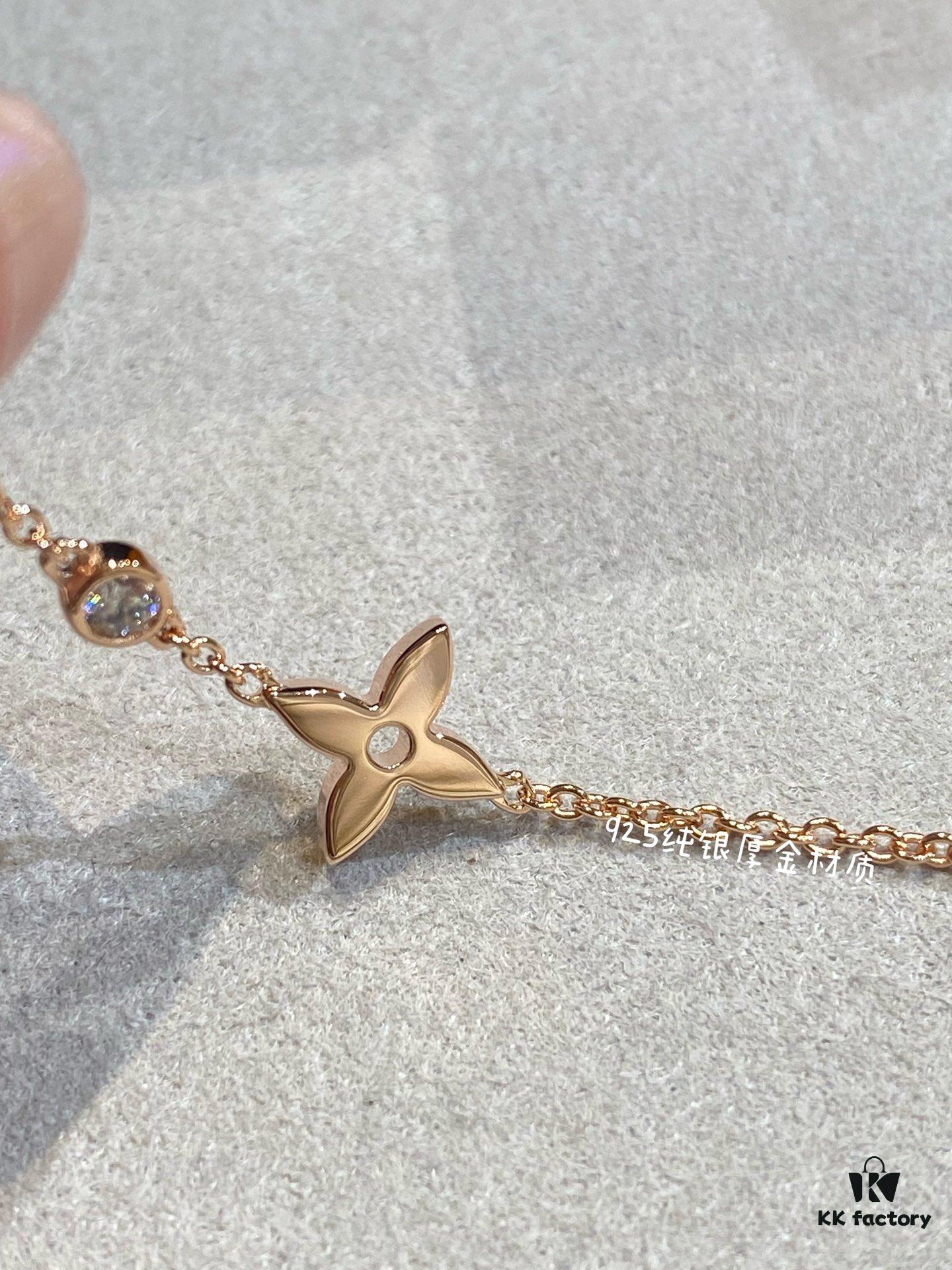 New Arrival LV Classic Monogram Single Diamond Mini Bracelet Idylle Blossom Series