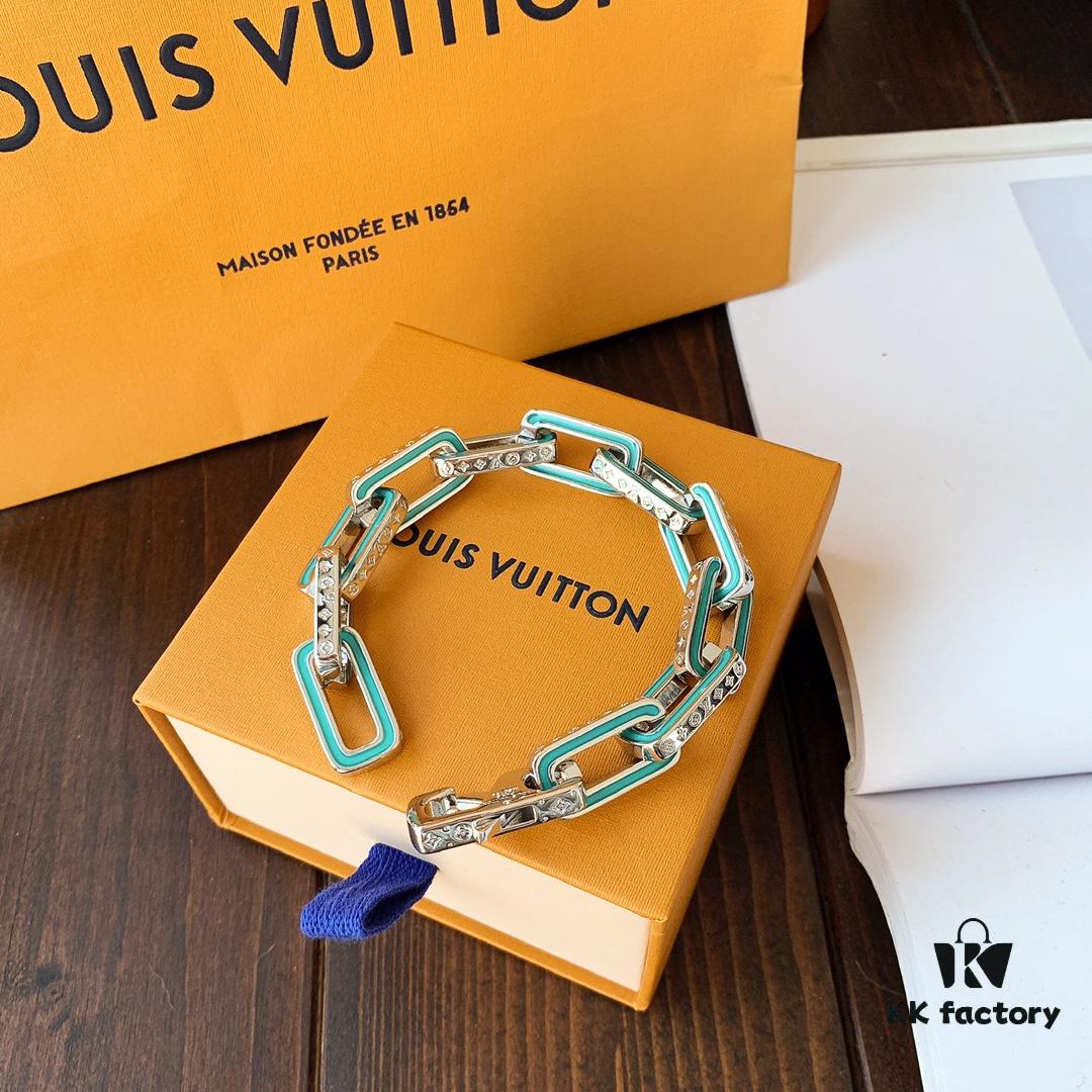 LV Latest Louis Vuitton Men's 316 Stainless Steel Bracelet, Tricolor: Iridescent Color Plus Silver, Full Metal Construction, Exquisitely Crafted