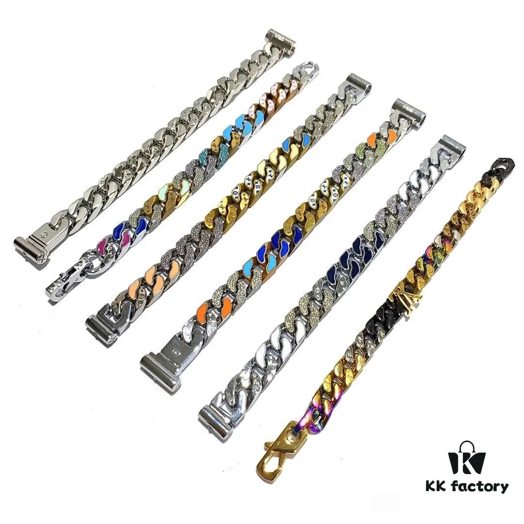 Recommended are LV's currently popular bracelets and necklaces