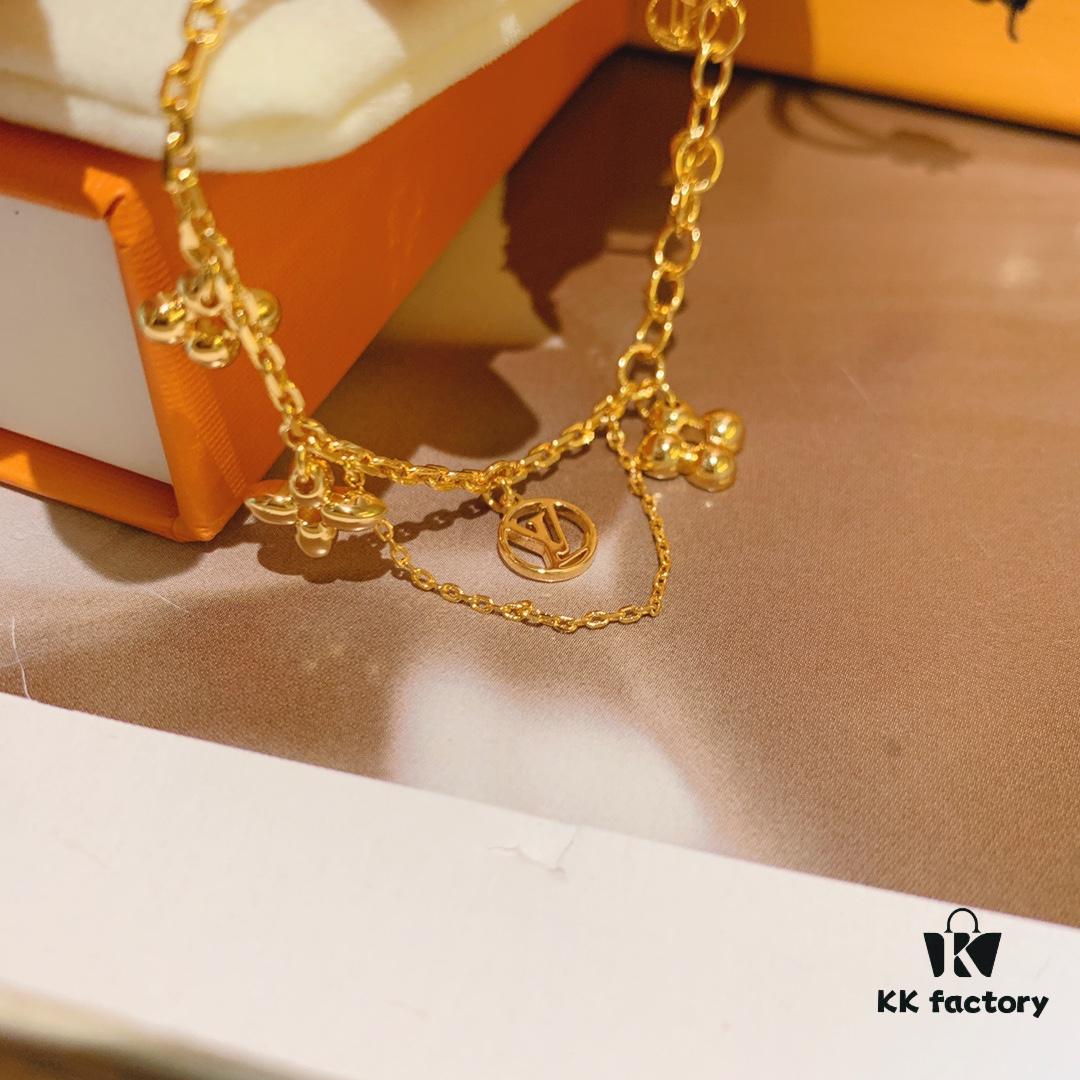 Lv Floral Bracelet – So Beautiful!