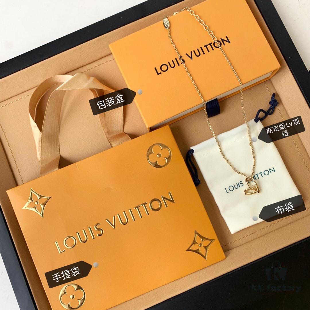 L Valentine's Day Heart Necklace