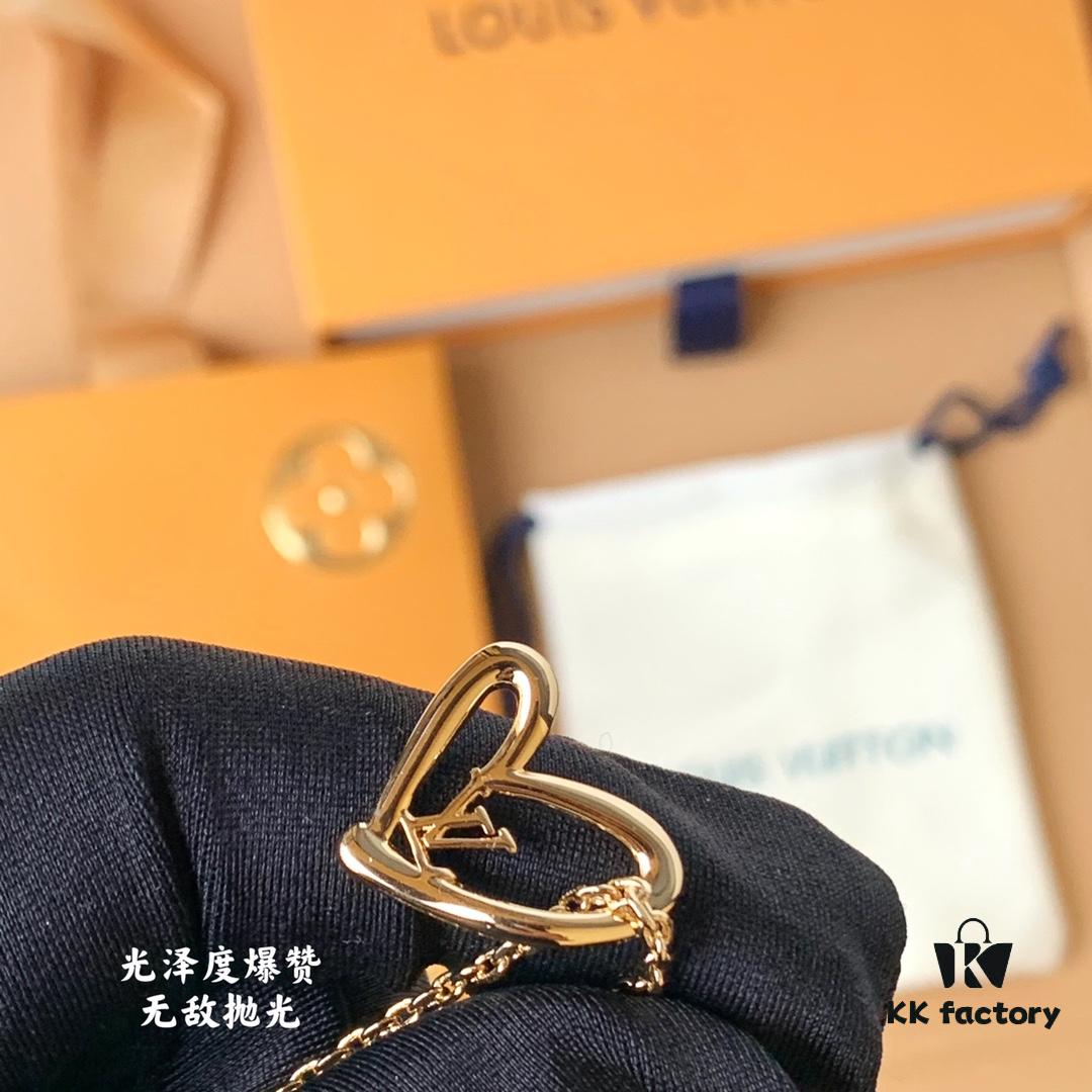 L Valentine's Day Heart Necklace