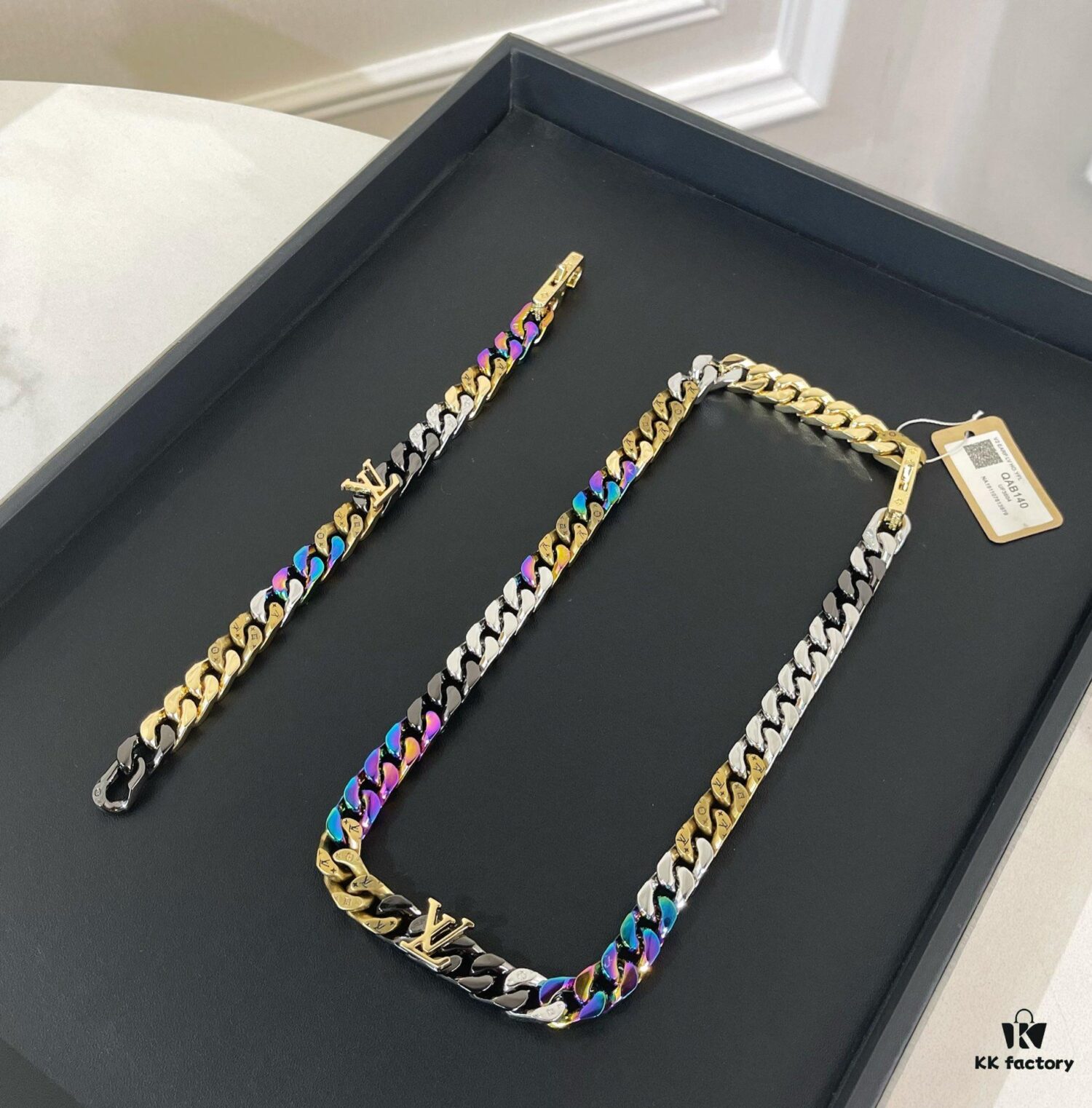 LV Louis Vuitton CHAIN LINKS PATCHES Necklace Bracelet