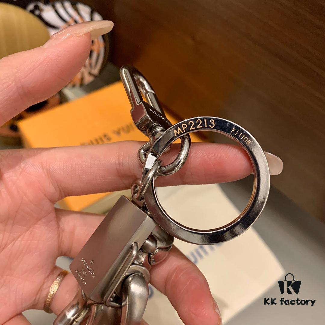 Home Astronaut 👨🏻‍🚀 Mr. Nail Keychain – So Cool!