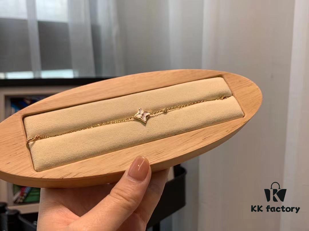 Baimu Vintage Pattern Bracelet