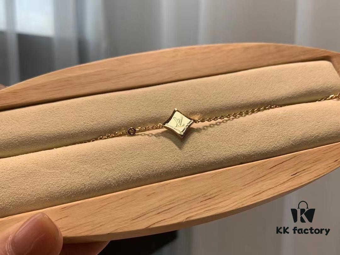 Baimu Vintage Pattern Bracelet