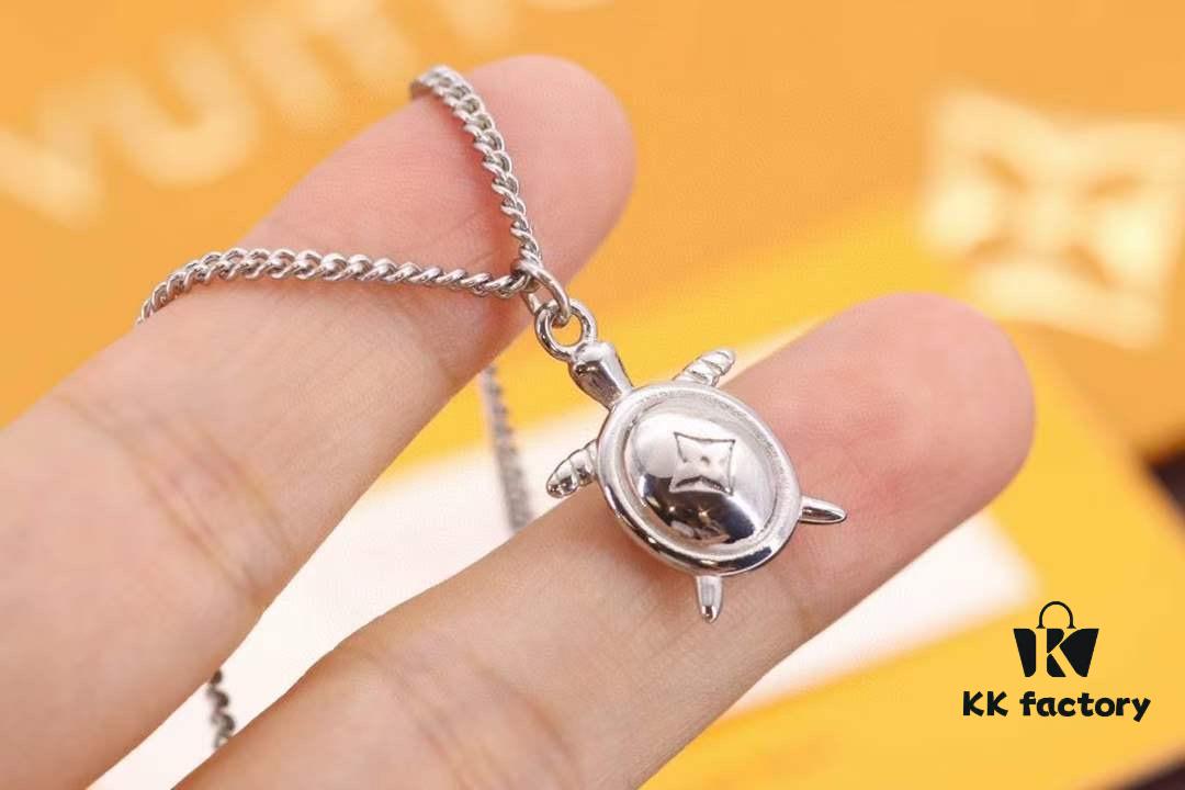 Louis Vuitton Aquatics Enamel Starfish and Turtle Necklace