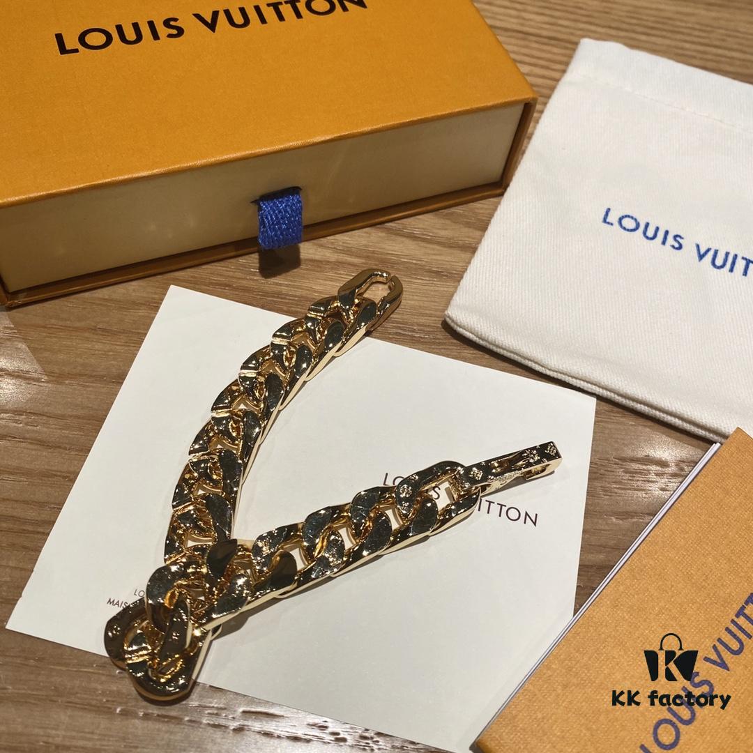 LV Gold Bracelet 🔥 Featuring Multiple Craftsmanship Techniques, the Rarest Release – Stunning on Wrist ✨✨ M68259 Chain Links Patches