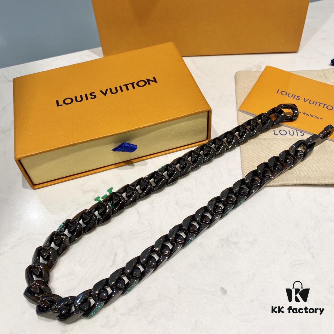 New Arrival: LV Chain Links Patches Cuban Green Colored Diamond Necklace for Men