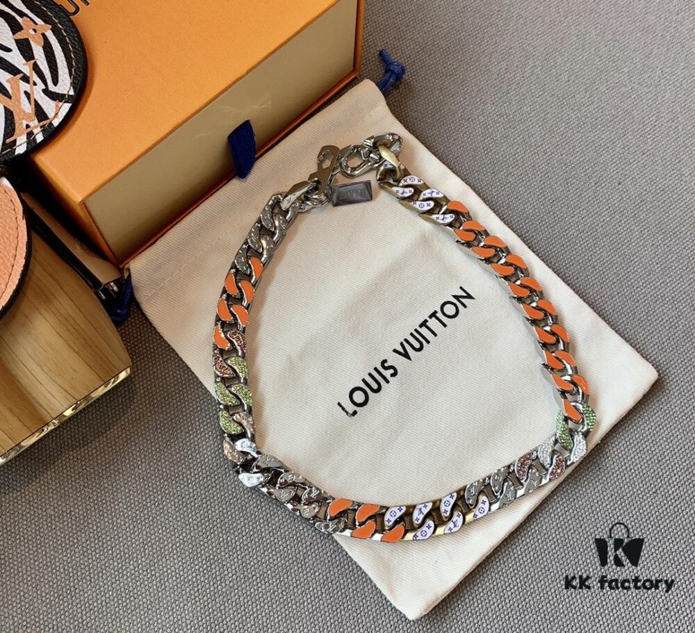 LV 20205S Enamel Necklace/Bracelet Unisex Cuban Link Chain with Logo Design