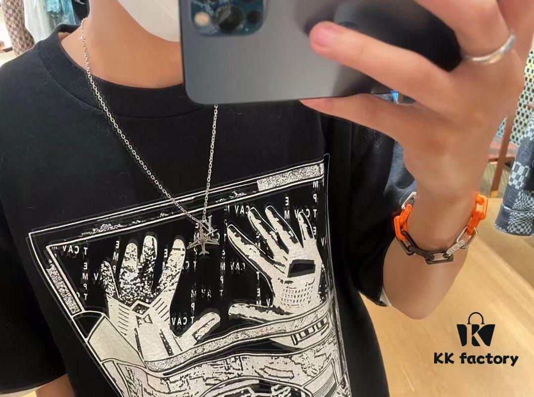 Louis Vuitton LV Plane Pendant Necklace Unisex