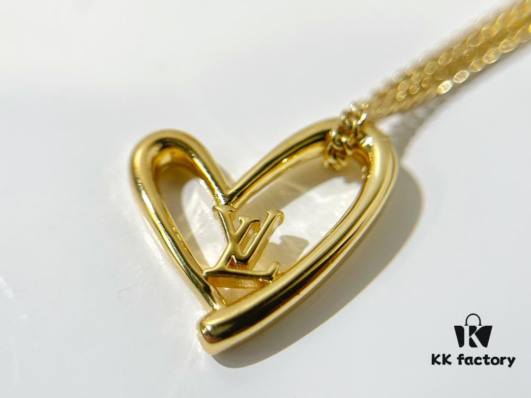 ❗️Qixi Limited Edition❗️ Louis Vuitton LV Letter Heart ❤ Necklace and Earrings