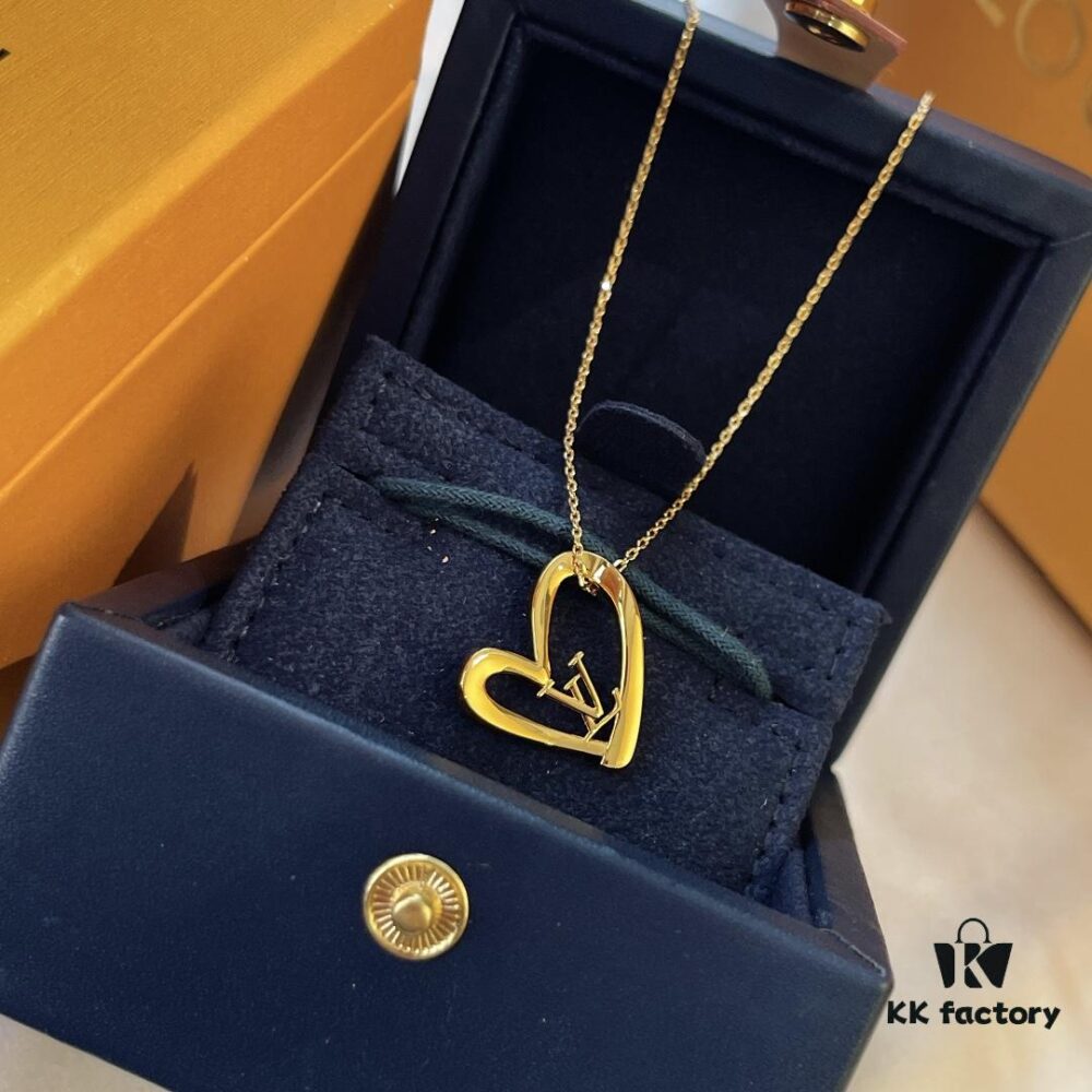 Limited Edition LV Louis Vuitton Heart Necklace for Qixi Festival, Authentic Pattern, Top Quality Replica, Unique Design, Luxury Style, Must-Have Jewelry for Women
