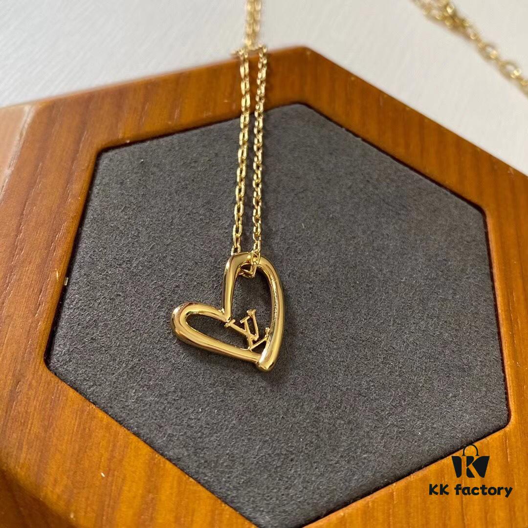 LV 21 Valentine's Day Love Heart Necklace ZP Purchase Fall in Love Heart Necklace