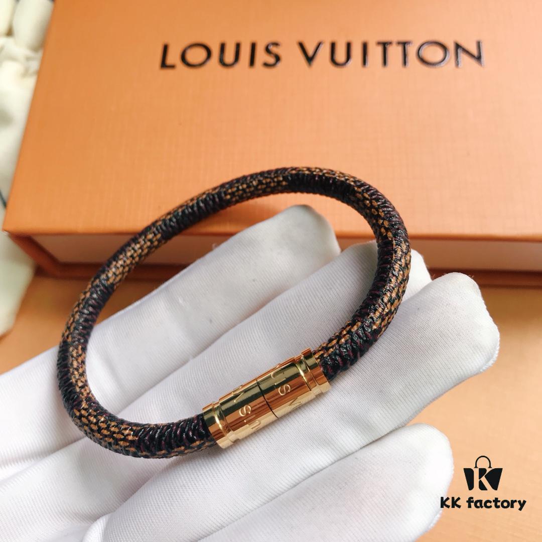LV Leather Cord Bracelet! Must-Have Style!